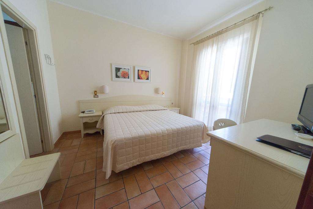 Hotel Giardino Suites And Spa - Нумана Номер фото